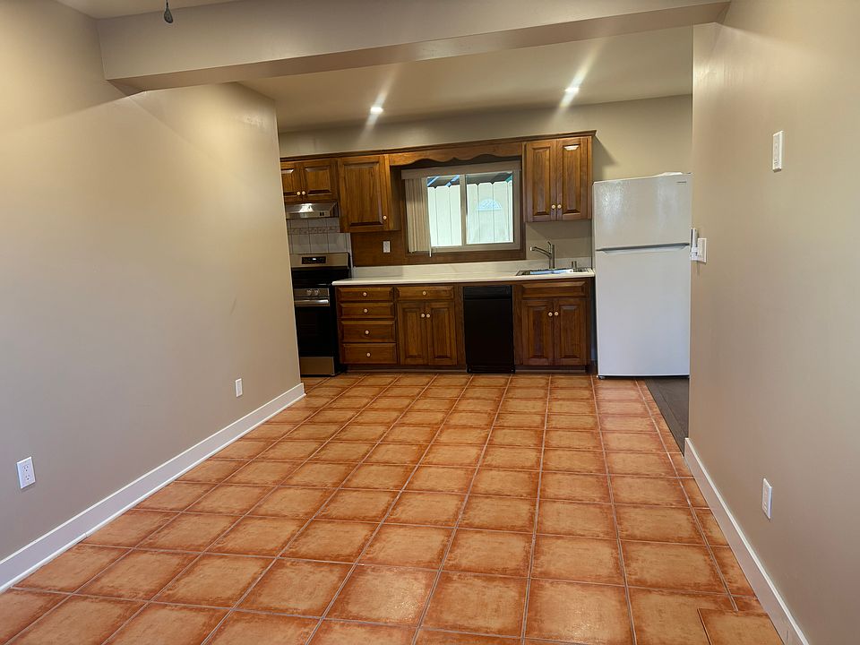 Entry / Family Room