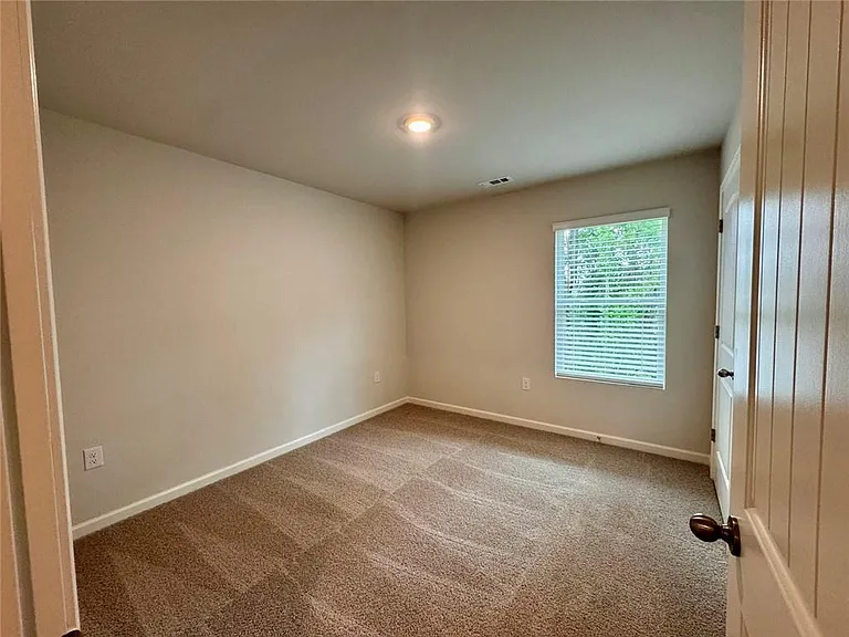 24 Berryville Dr — Photo 13