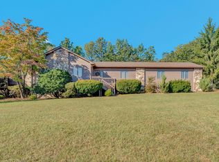 311 Foxcroft Dr, Blue Ridge, VA 24064