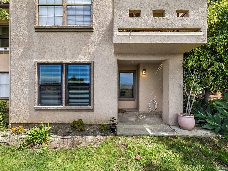 1056 Calle Del Cerro — Photo 19