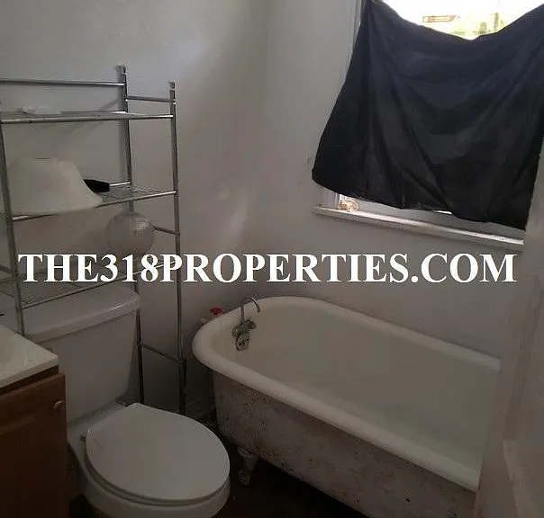 1920 Abbie St — Photo 4