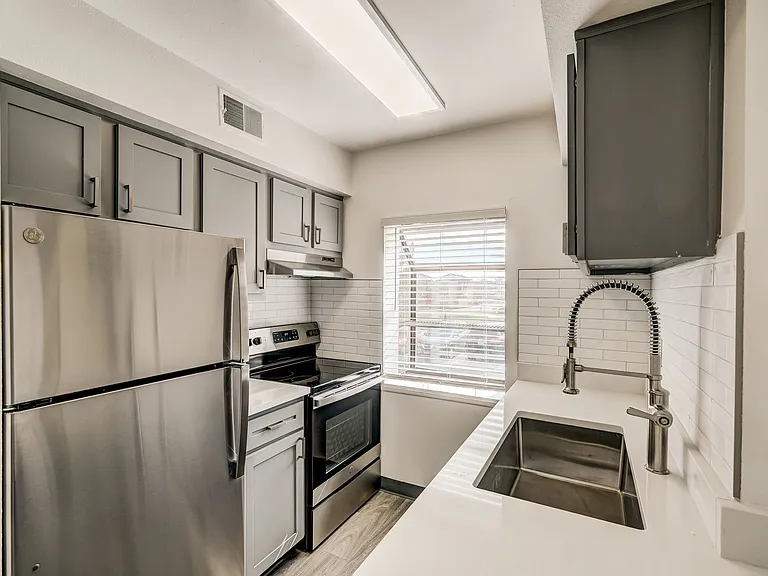 Shift Apartments — Photo 13
