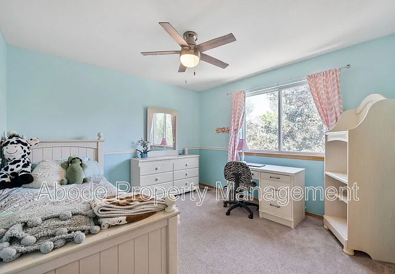 2214 Andrews St — Photo 27