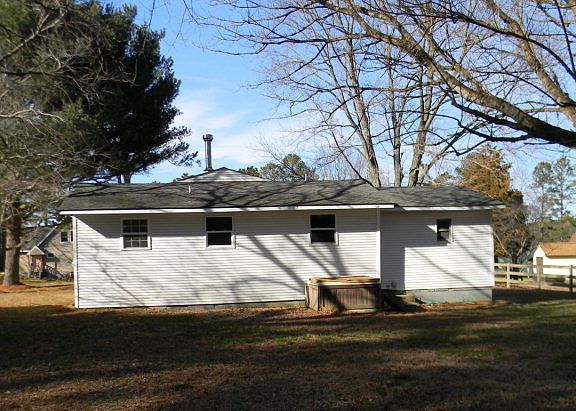 4th image of 8212 Riverview Dr