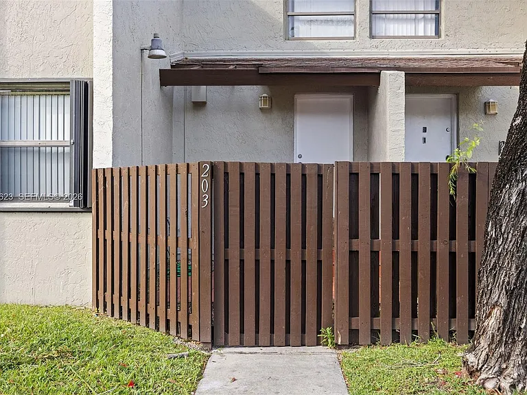 10050 NW 9th Street Cir #203 — Photo 35