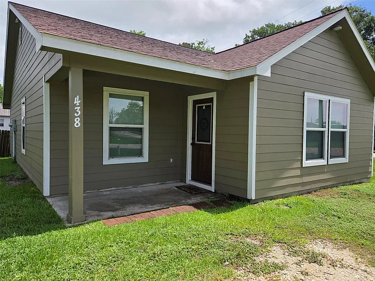 438 Spence Ln — Photo 4