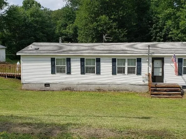 11073 Cooper St, Cato, NY 13033