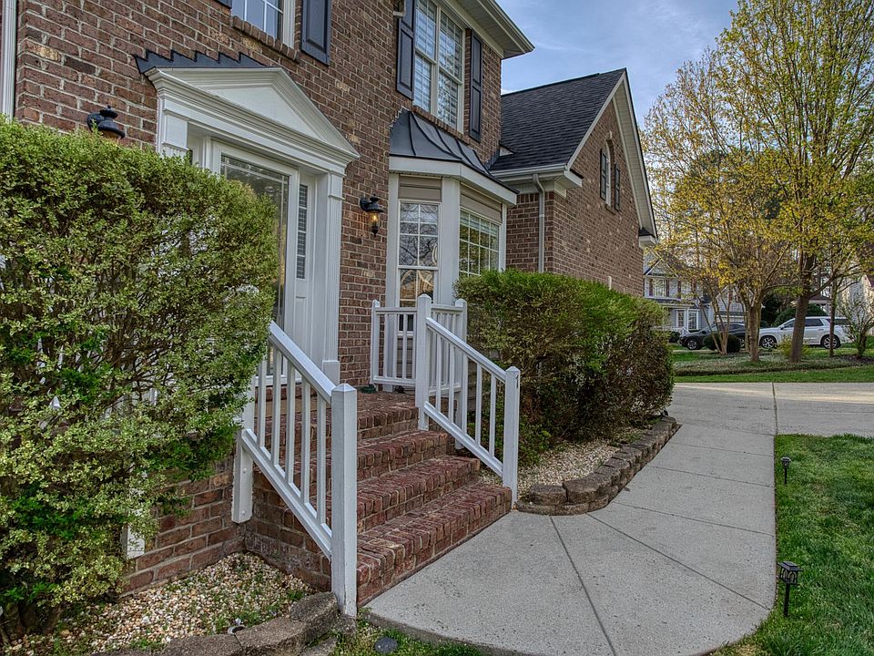 1st image of 7 Monteith Ct