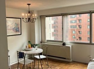 5500 Friendship Blvd APT 1421N, Chevy Chase, MD 20815