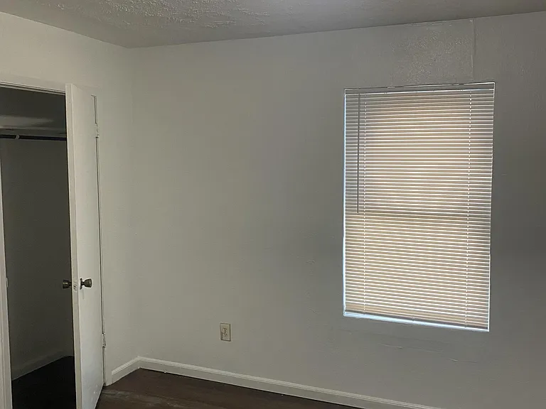 512 W Green Ave #26 — Photo 6
