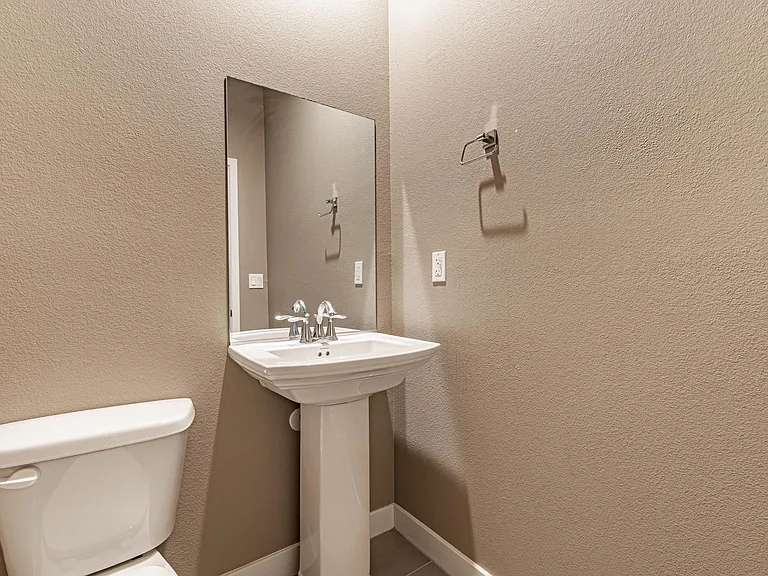 1169 Jepson Ln — Photo 6