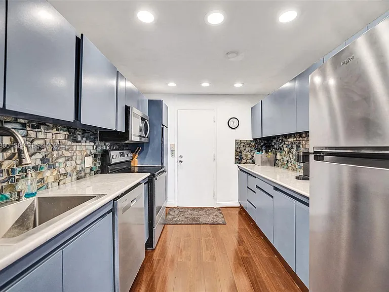2201 S Ocean Dr #608 — Photo 44