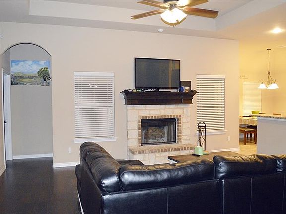 3rd image of 1229 Eagle Lake Dr
