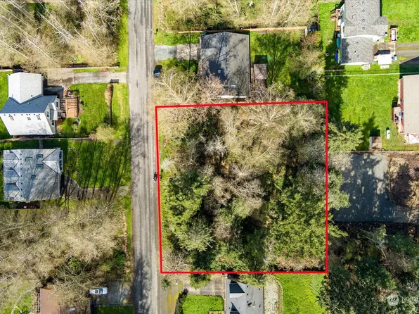 1239 Dewey Dr, Coupeville, WA 98239