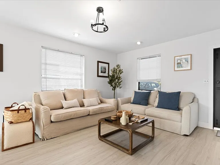 1332 Granada Blvd — Photo 23