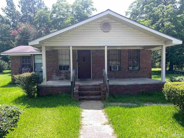 115 Mobile St, Atmore, AL 36502