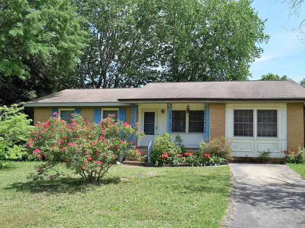 111 Kingsnoll Dr, Warner Robins, GA 31093