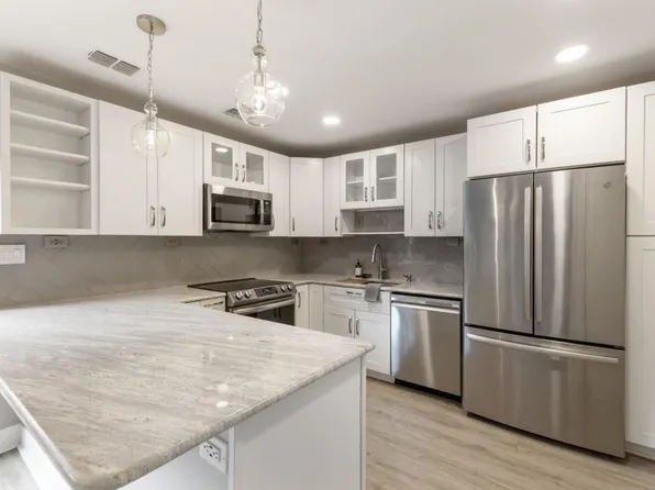 2794 Farmstead Rd SE, Smyrna, GA 30080