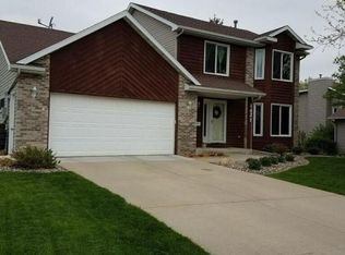 1421 36th St SW, Rochester, MN 55902