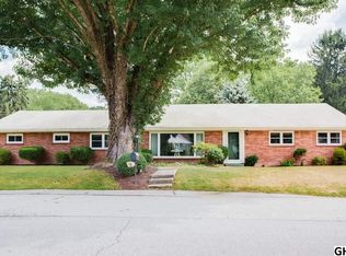 1605 Woodcrest Rd, Harrisburg, PA 17112