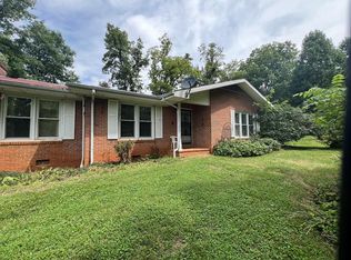 600 Hill Crest Ave, Damascus, VA 24236