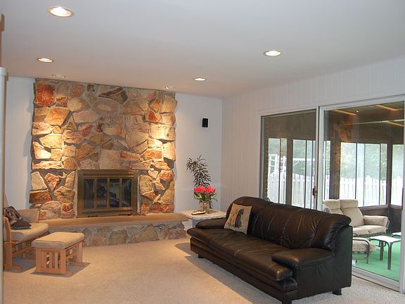 4th image of 4211 Terri Lyn Ln
