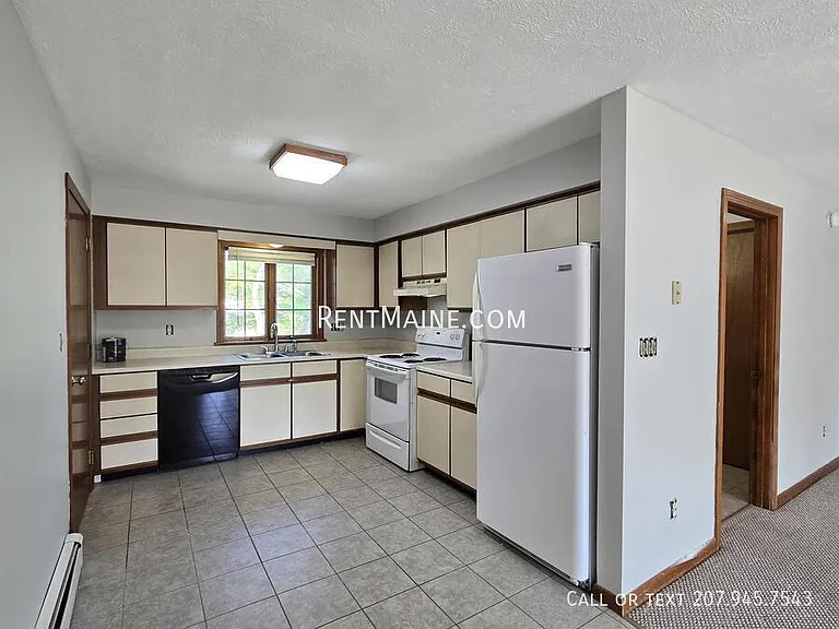 7 Hartley St #4 — Photo 4