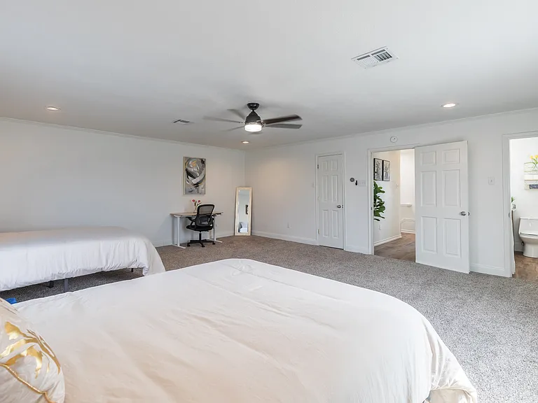 8073 Bonnie Cir — Photo 36