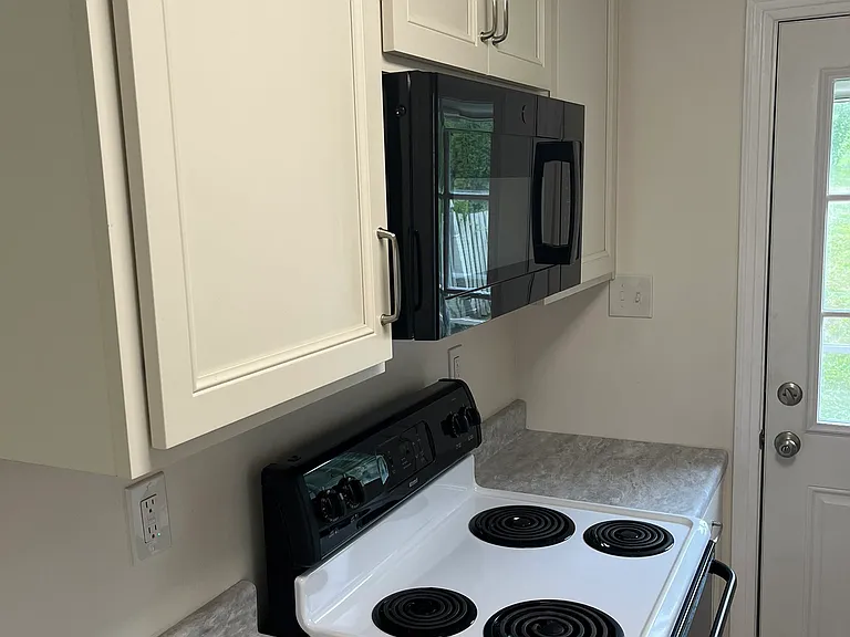 711 Vallevista Ave — Photo 10