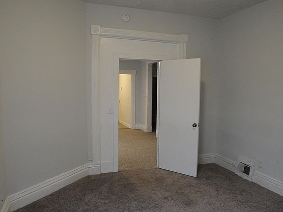 4th image of 776 Jessamine Ave E #1