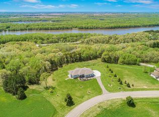 N5280 1230th St, Prescott, WI 54021