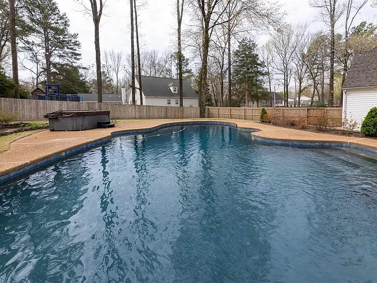 8441 Dogwood Rd — Photo 23