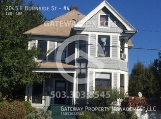 2045 E Burnside St APT 4, Portland, OR 97214