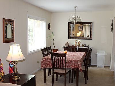 4th image of 1615 N Milwaukee Ave APT 4A