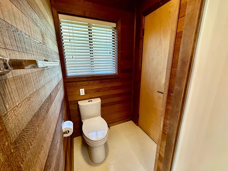 1204 N Brooklane St — Photo 29