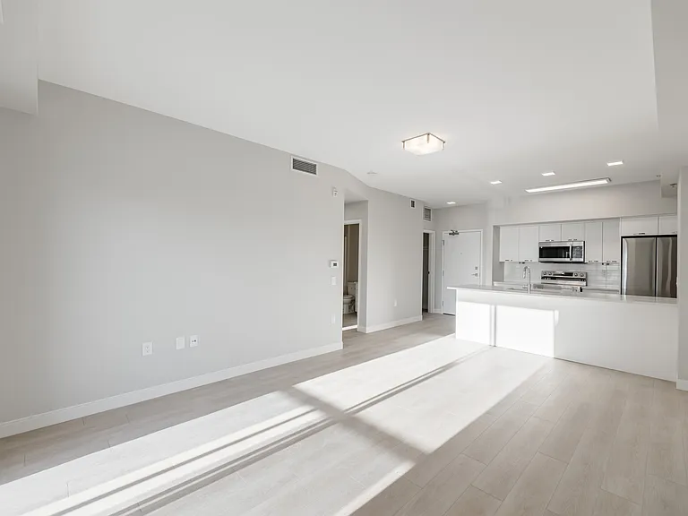 15 Refinery Way — Photo 36