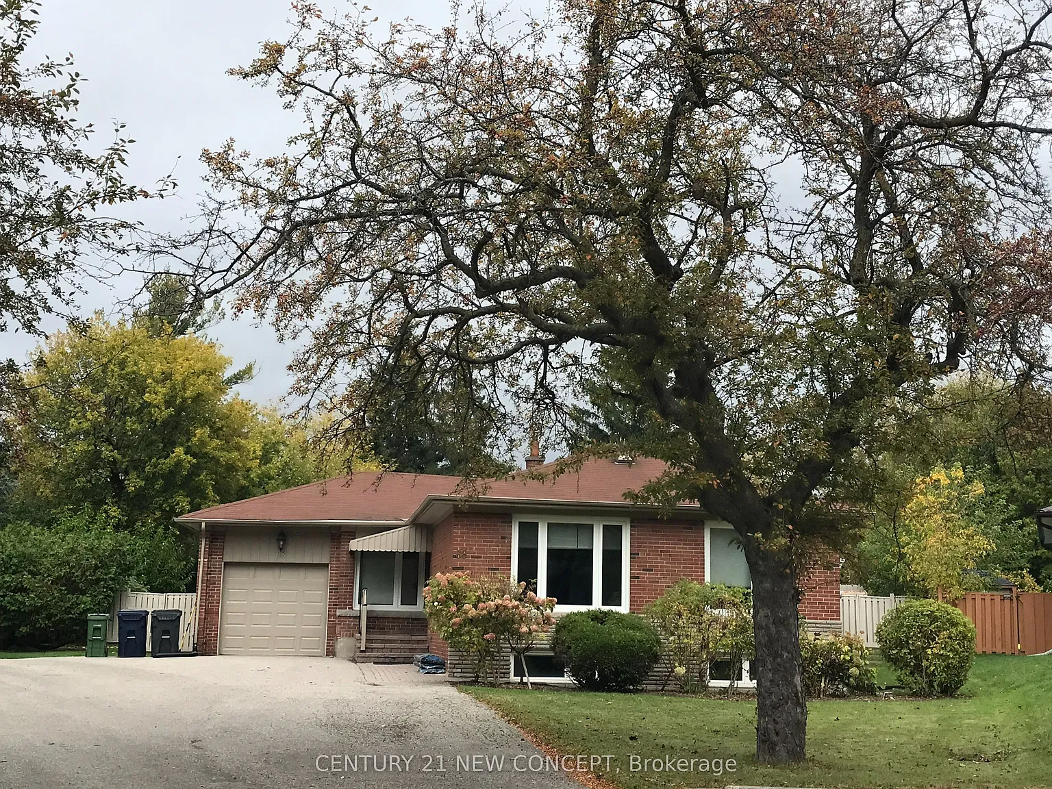 5 bed, $3,300 — Photo 2