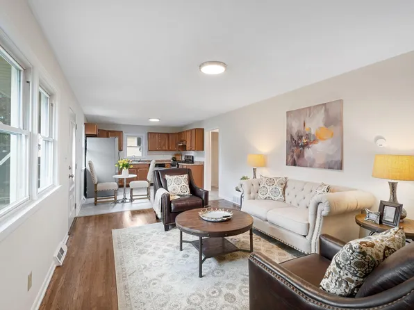 253 106th Ave NW, Coon Rapids, MN 55448