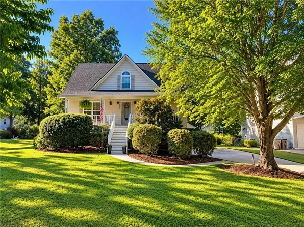 323 W Ln, Woodstock, GA 30188