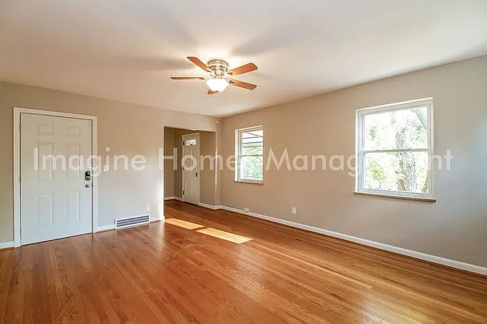 4019 Paxton Ave #2 — Photo 3