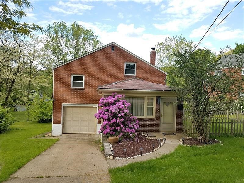 1st image of 400 Cedar St