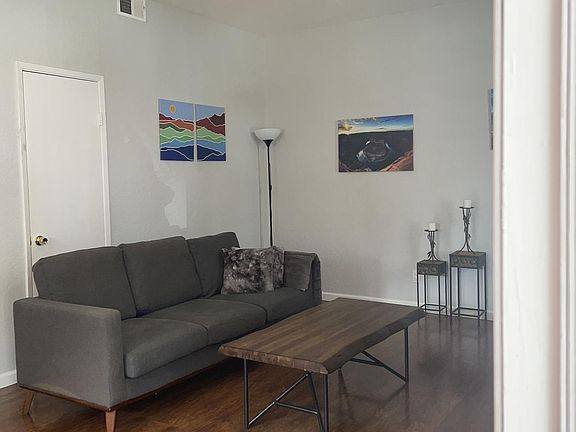 4th image of 373 N 8th St