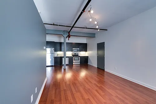 209-211 W Pike St #2B Photo 1