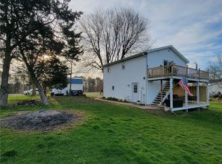 6961 Clapper Rd, Wolcott, NY 14590