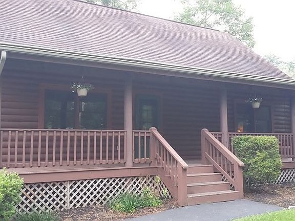 3rd image of 2594 Highland Ln