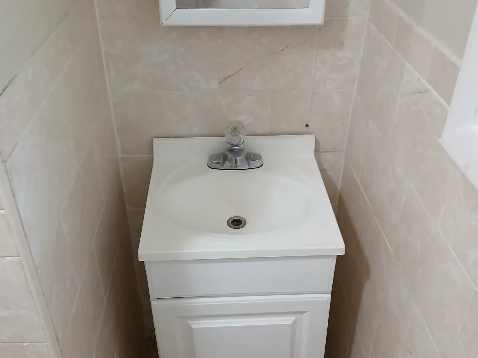 3 bed, $1,200 — Photo 3