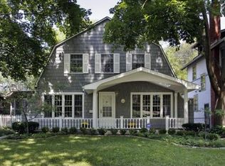 706 Laurel Ave, Wilmette, IL