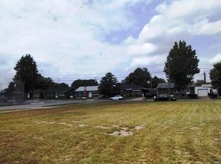 1606 Elizabeth St, Madison, IL 62060