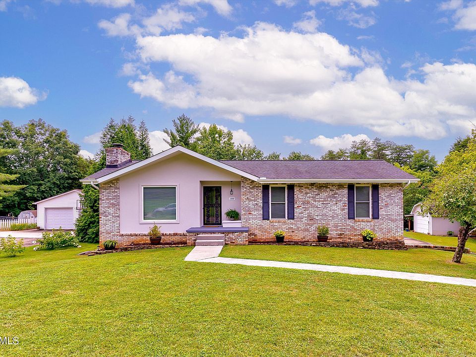 1st image of 1444 Mount Vista Dr