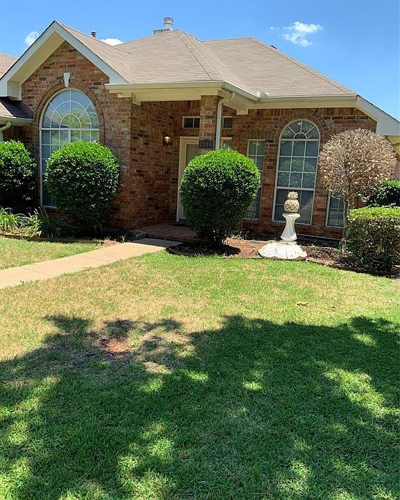 1st image of 1048 Hampshire Ln